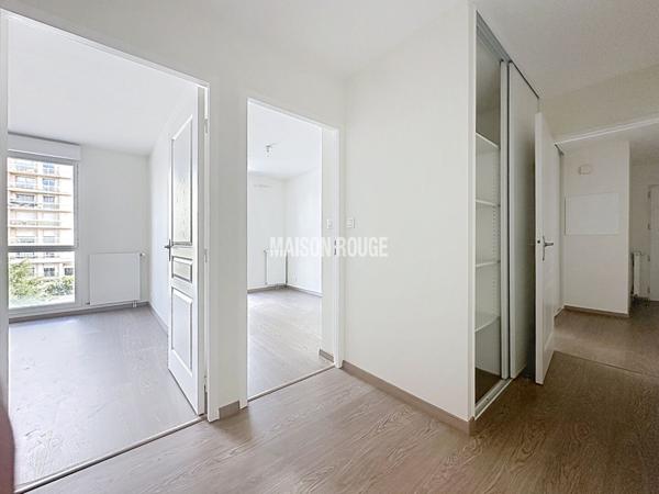 Appartement 4 pièces avec balcon plein sud et garage Rennes