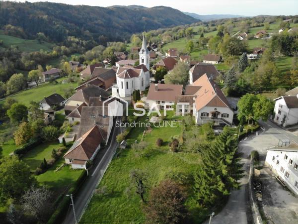 Ferme de caractère secteur les Premiers Sapins.