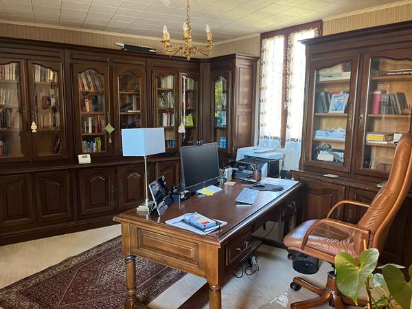 Élégante propriété de caractère avec trois habitations, piscine et cadre privilégié Bouillac