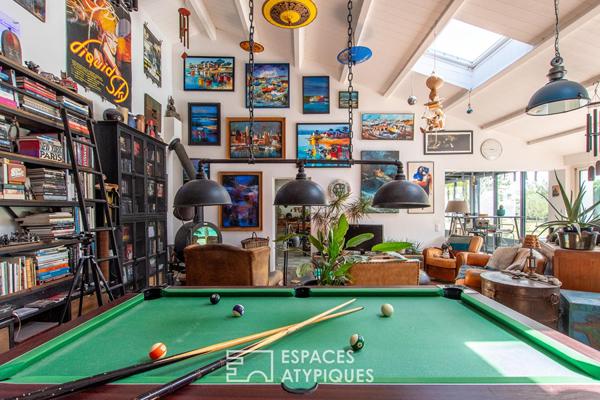 Maison bord de mer aux volumes uniques avec piscine