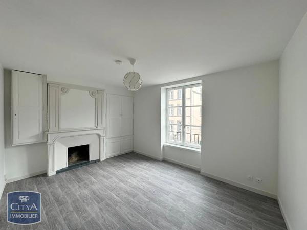 Appartement à louer 2 pièces 42.89m² Riom (63200)
