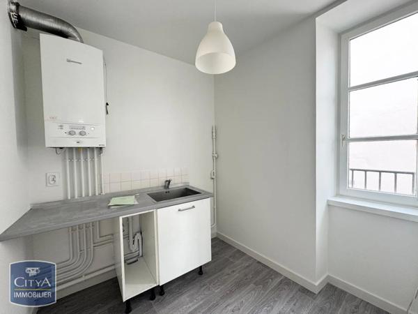 Appartement à louer 2 pièces 42.89m² Riom (63200)