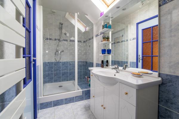 magnifique maison de 7 pièces CORMEILLES