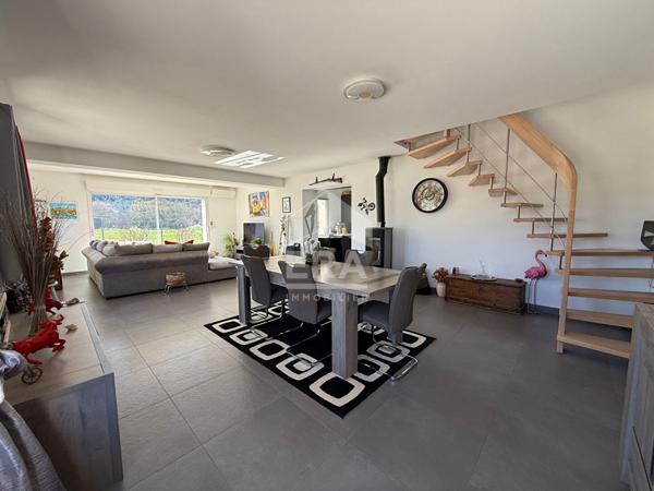 A VENDRE 83640 SAINT- ZACHARIE MAISON T5 DE 115M² SUR 4000 M² DE TERRAIN