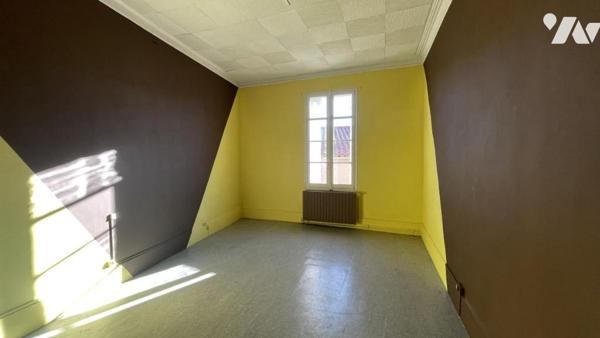 SAUSSAN, maison vigneronne à vendre