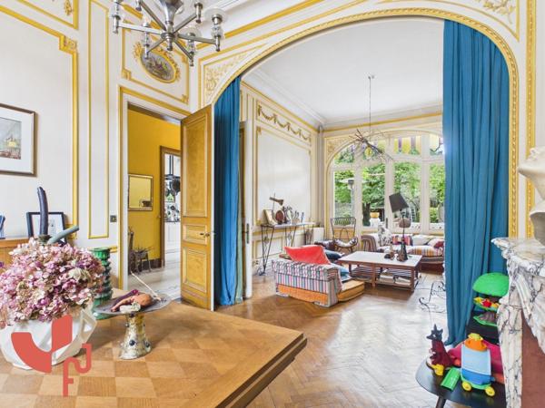 maison 5 chambres, 2 bureaux, avec du cachet
