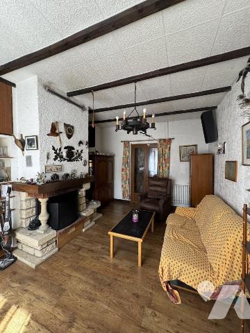 Maison individuelle avec grand terrain