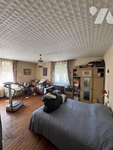 Maison individuelle avec grand terrain