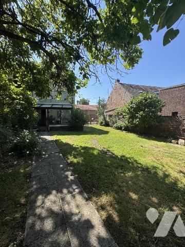 Maison individuelle avec grand terrain