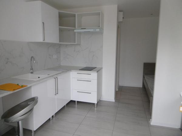 Challans, studio meublé 1 pièce(s) de 14.78 m²