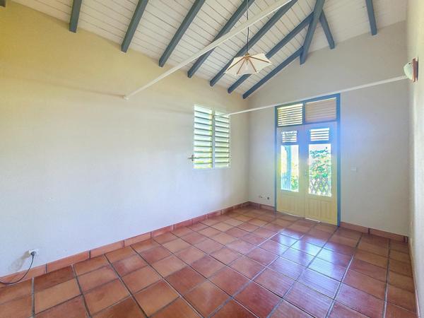 Magnifique maison familiale, à deux pas de la plage!