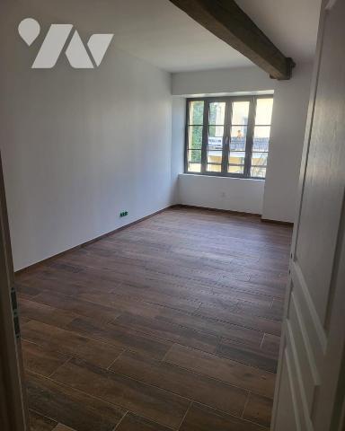 BYANS-SUR-DOUBS APPARTEMENT DE 129.52 M²