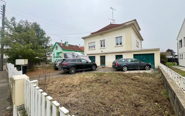 Maison à vendre    5 pièces •  Yutz