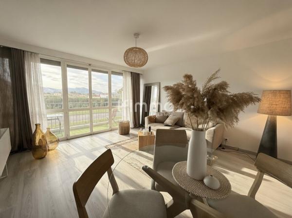 Appartement 3 chambres / Balcons / Secteur prisé