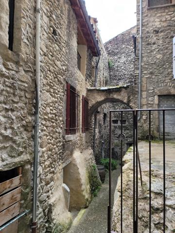 Châtillon-en-Diois (26410) BAISSE DE PRIX !! EXCLUSIVITE / Au cœur de Châtillon-en-Diois, Maison de village rénovée