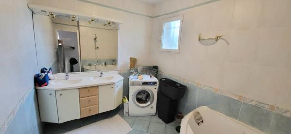 Valence (26000) 6 pièces - 148 m2 secteur Briffaut