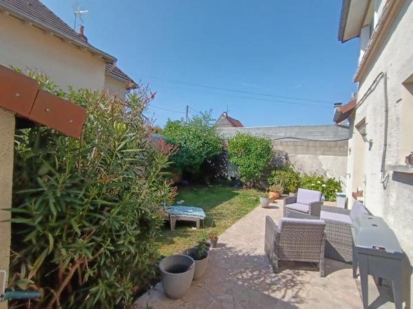 Maison avec jardin, sous-sol et espace indépendant – Mondeville, proche Caen