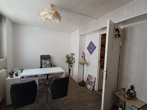 Maison avec jardin, sous-sol et espace indépendant – Mondeville, proche Caen