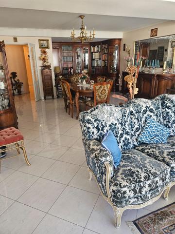 REIMS CENTRE APPARTEMENT TYPE 5 GARAGE ET TERRASSE