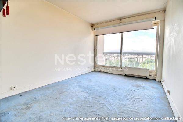Appartement Courbevoie 3 pièces 70 m2 vue Paris et Tour Eiffel bonne exposition balcons étage élevé traversant proche commodités écoles transports