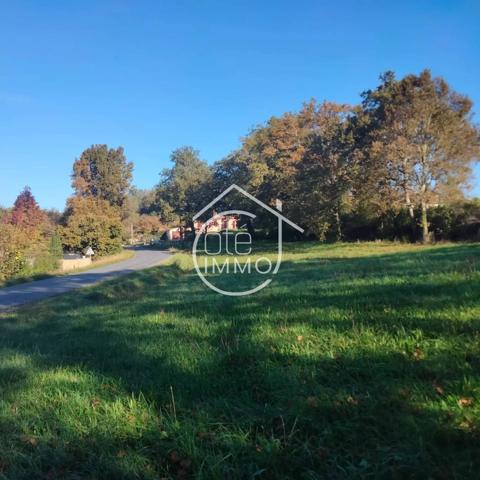 MOULEYDIER : Terrain constructible de 3200 M2