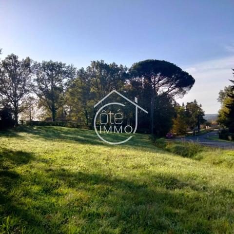 MOULEYDIER : Terrain constructible de 3200 M2