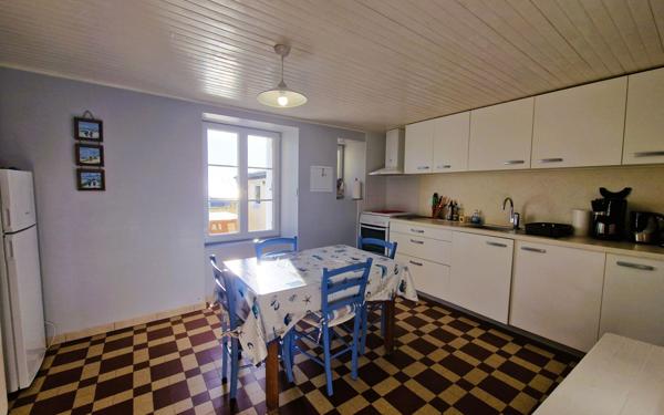 Maison à vendre    3 pièces • 68 m2 Plouhinec