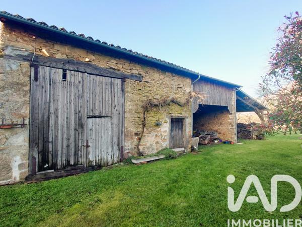 Maison à vendre 5 pièces 132,61 m² Saint-Junien-les-Combes
