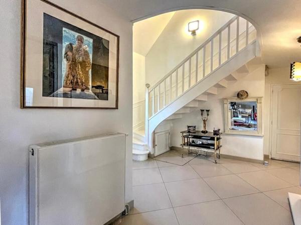 Maison de 6 pièces, 4 chambres, Proche commodités