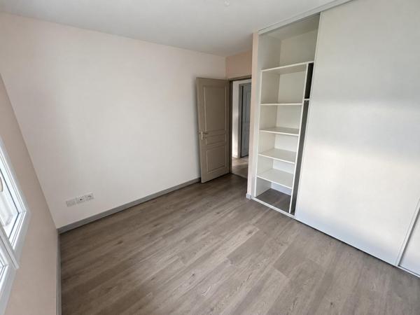 Ensemble immobilier composé de deux logements indépendants à Pomarez