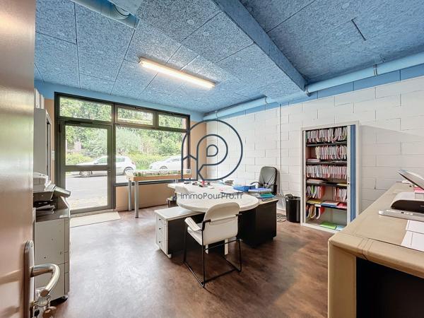 VIEUX LILLE – Local professionnel 370 m² avec vitrines et parkings | Opportunité rare