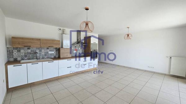 Appartement 3 pièces                                        - 38080 L' Isle-d'Abeau Réf : 21791