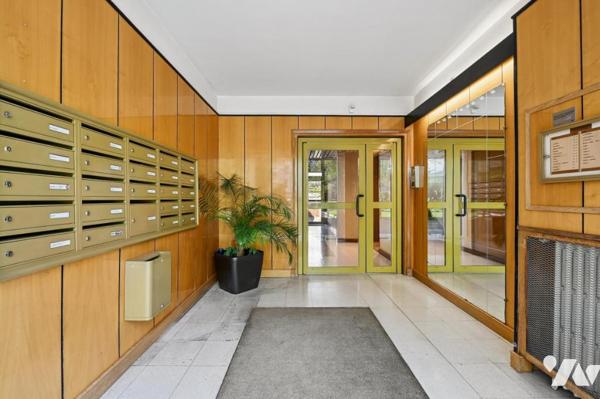 Boulogne Billancourt - Appartement traversant au dernier étage 