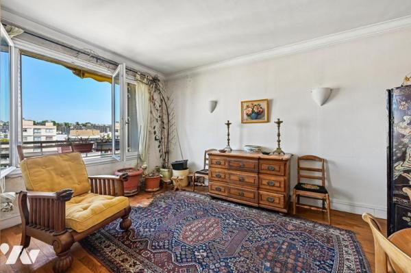 Boulogne Billancourt - Appartement traversant au dernier étage 