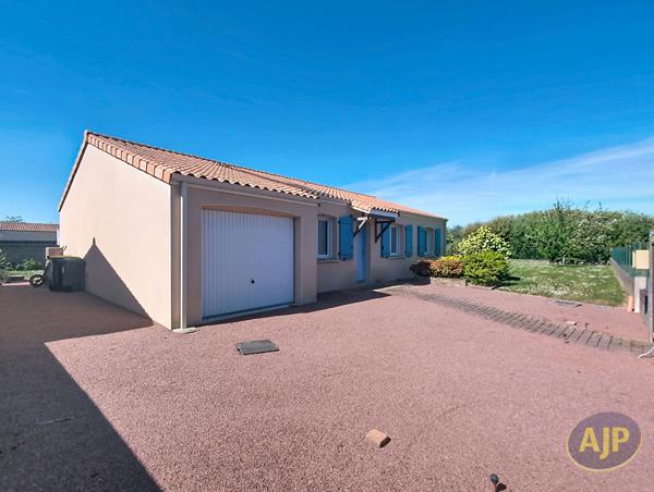 Vente maison Vieillevigne : 239 900 € - AJP Immobilier Vieillevigne