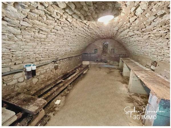 Vente / Longère à Charmoy (89400)