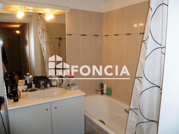 Location Studio 36.4 m² - 100 AVENUE JULES CANTINI Marseiile 13008