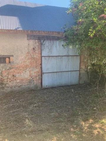 Maison à rénover avec dépendance + bois