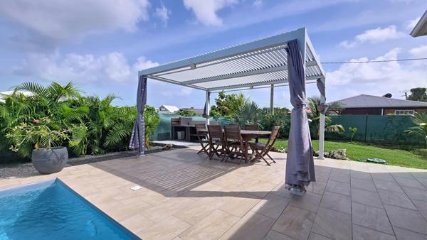 Villa plain pied récente avec piscine à vendre 4 pièces SAINT FRANCOIS (971)