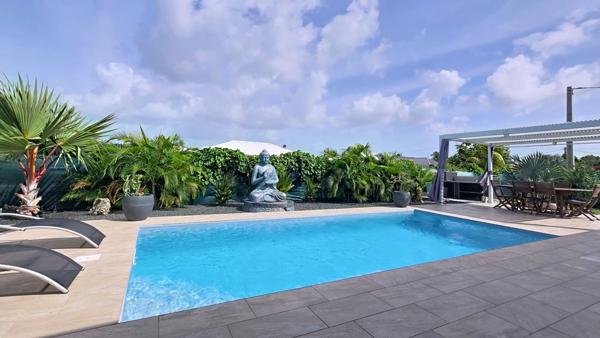 Villa plain pied récente avec piscine à vendre 4 pièces SAINT FRANCOIS (971)