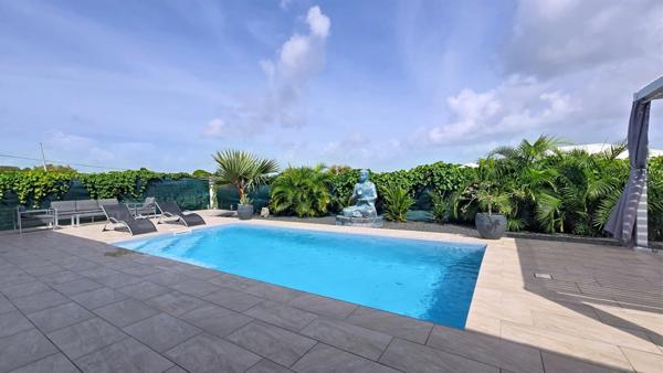 Villa plain pied récente avec piscine à vendre 4 pièces SAINT FRANCOIS (971)