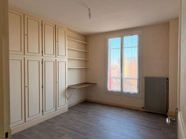 Appartement Colombes 4 pièce(s) 52.38 m2