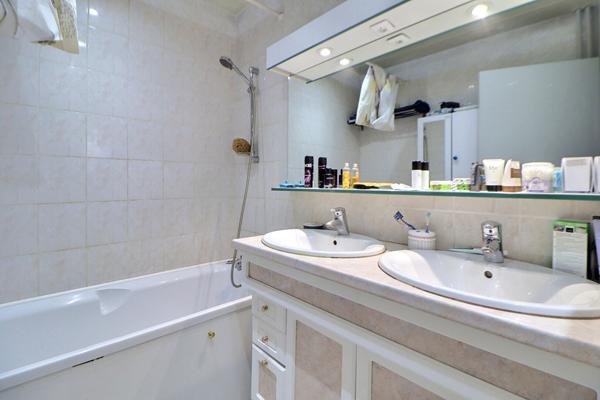 Appartement 3 pièces à vendre à Montigny les Cormeilles  + Place de parking