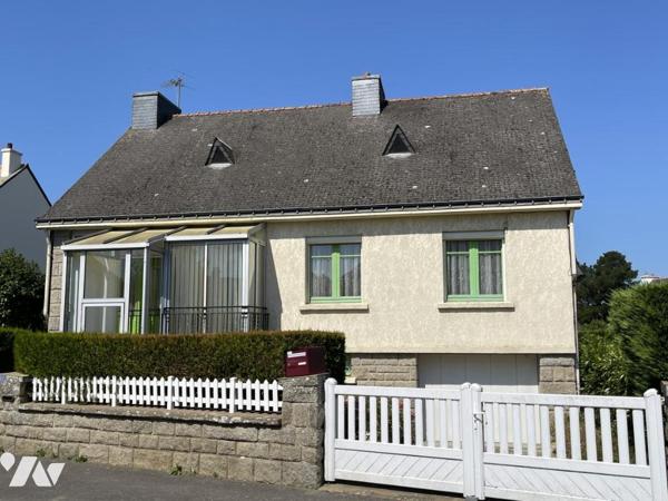 LOCMINE CENTRE MAISON NANTAISE SUR 480 m² - 4 CHAMBRES JARDIN CLOS