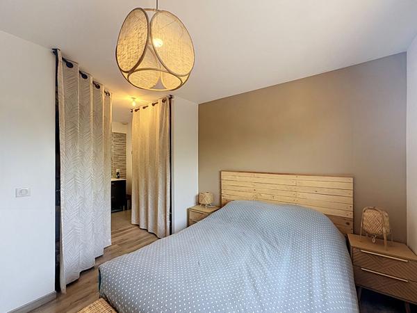 TOURNEFEUILLE - Maison contemporaine meublée 5 pièces de 138 m² avec piscine et garage