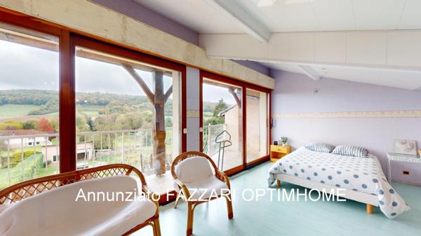 EXCLUSIVITÉ – Maison en pierre entièrement rénovée avec jardin, garage et suite parentale, à Brandeville (Meuse, 55150), proche des frontières belge et luxembourgeoise.