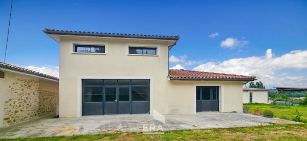 Proche LANGON - ST PARDON DE CONQUES - Belle propriété avec vue , deux maisons, garage, piscine, parcelle de 6000m²