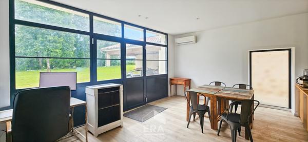 Proche LANGON - ST PARDON DE CONQUES - Belle propriété avec vue , deux maisons, garage, piscine, parcelle de 6000m²