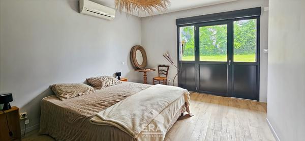 Proche LANGON - ST PARDON DE CONQUES - Belle propriété avec vue , deux maisons, garage, piscine, parcelle de 6000m²