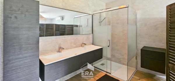 Proche LANGON - ST PARDON DE CONQUES - Belle propriété avec vue , deux maisons, garage, piscine, parcelle de 6000m²